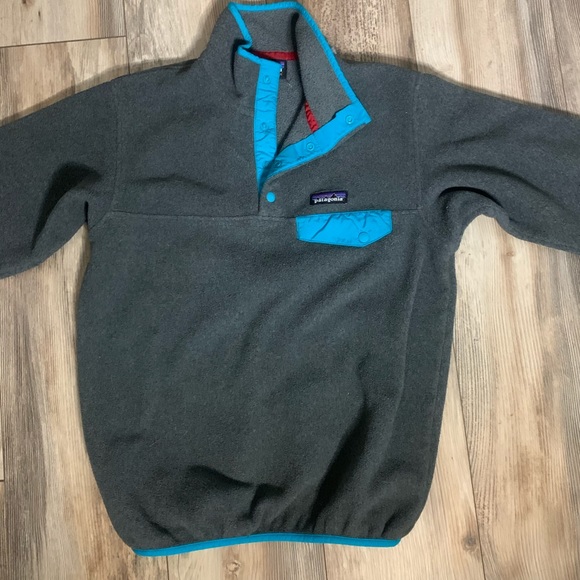 gray and blue patagonia! - Picture 2 of 3